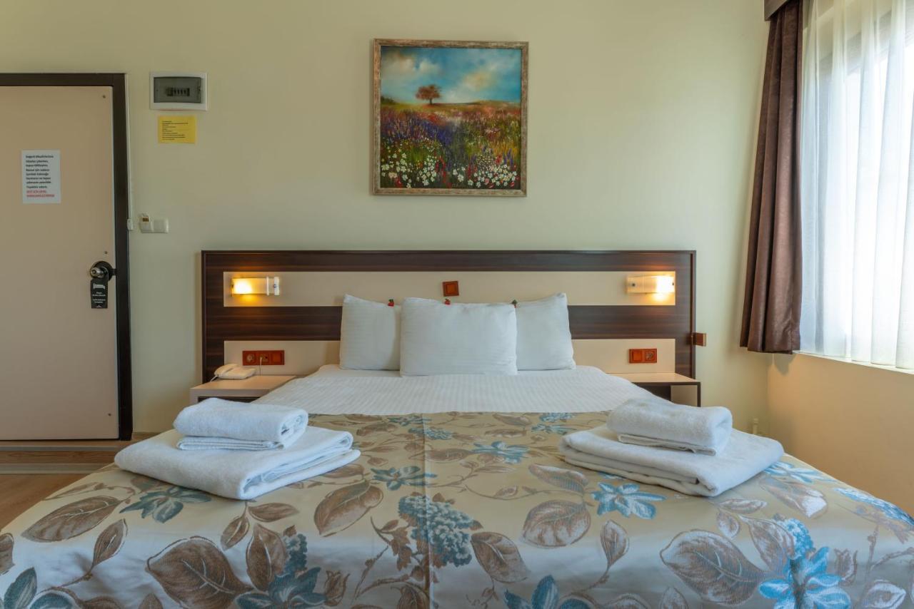 Hotel Karacam Foça Ngoại thất bức ảnh